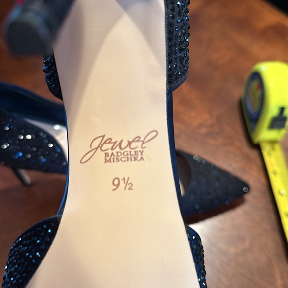 NWT Jewel Badgley Mischka Black Crystal Heels - Picture 6 of 6